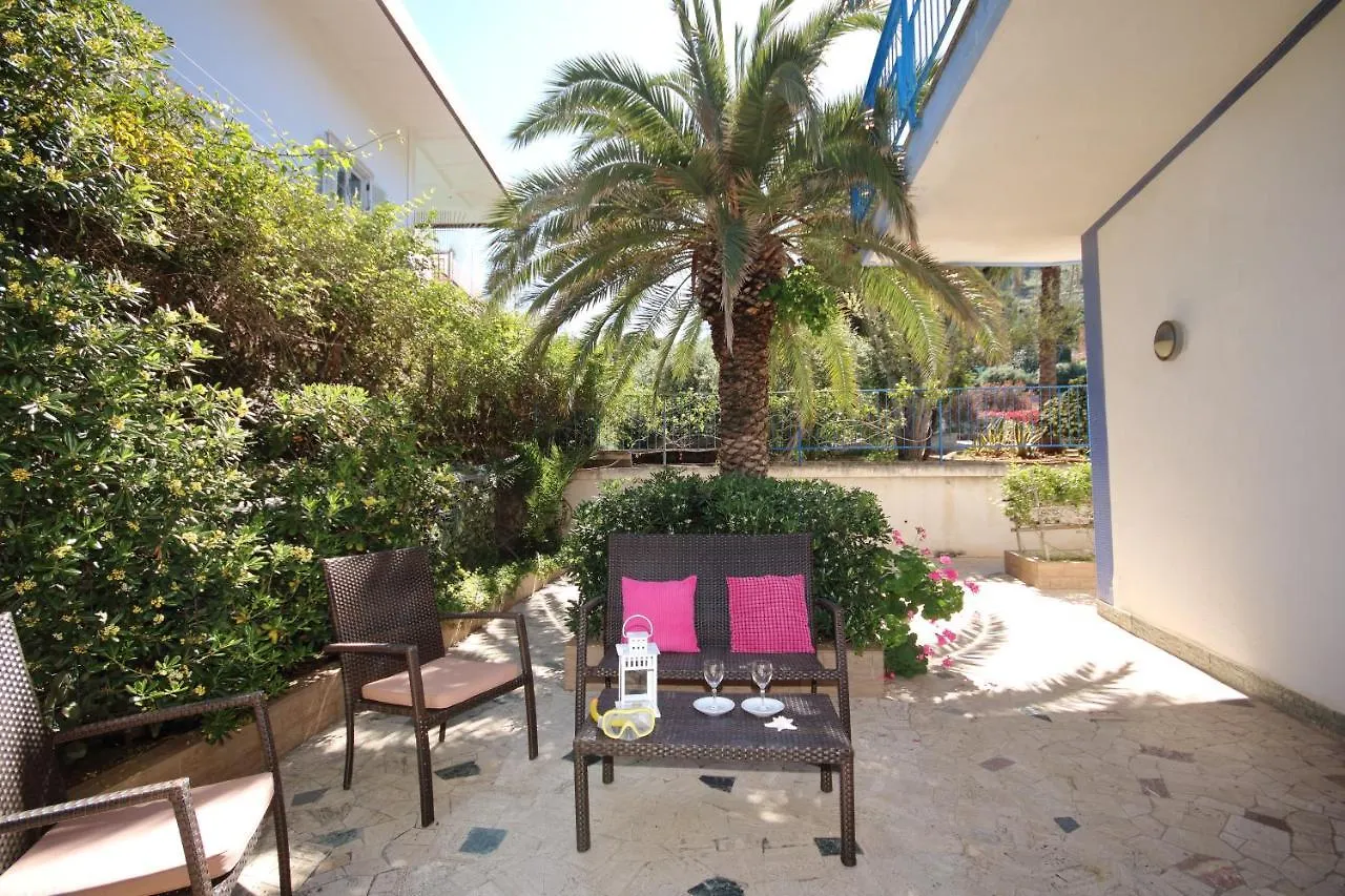 Villa Argento Relais Bagheria 0*,